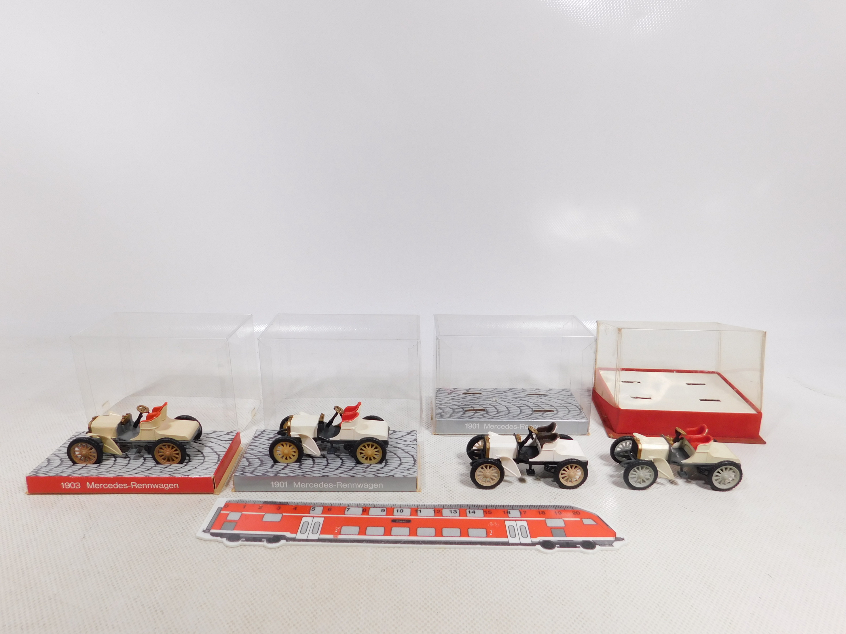 Minichamps 1:43 403 120473 Alfa Romeo 8C 2900 B Le Mans 1938 Mint